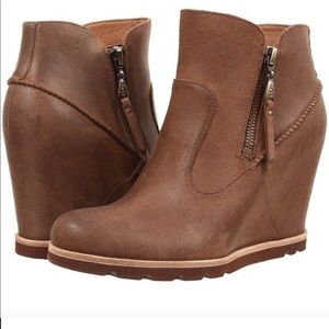 UGG Myrna Lodge Wedges